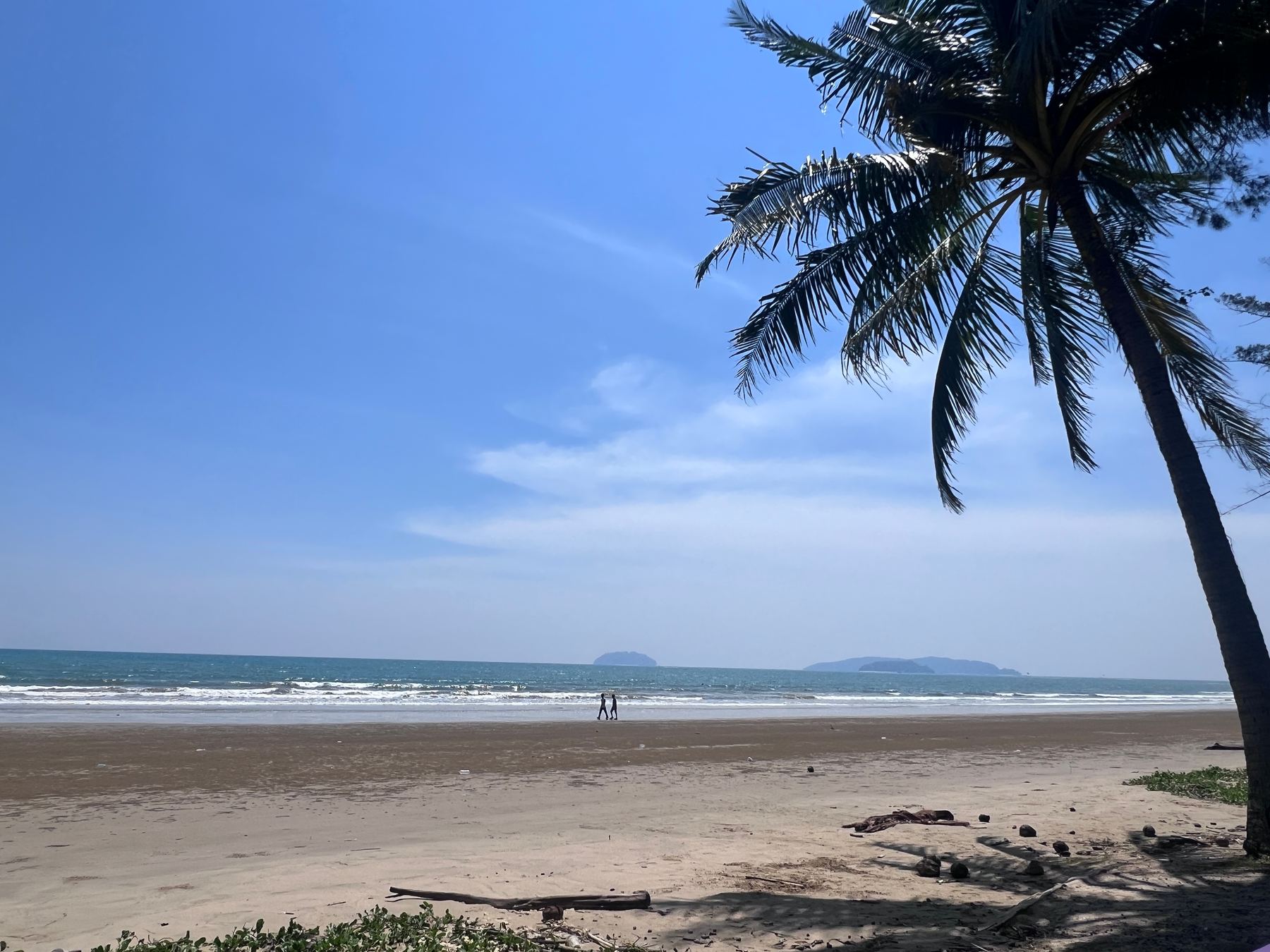 Pantai Pertama (First Beach)